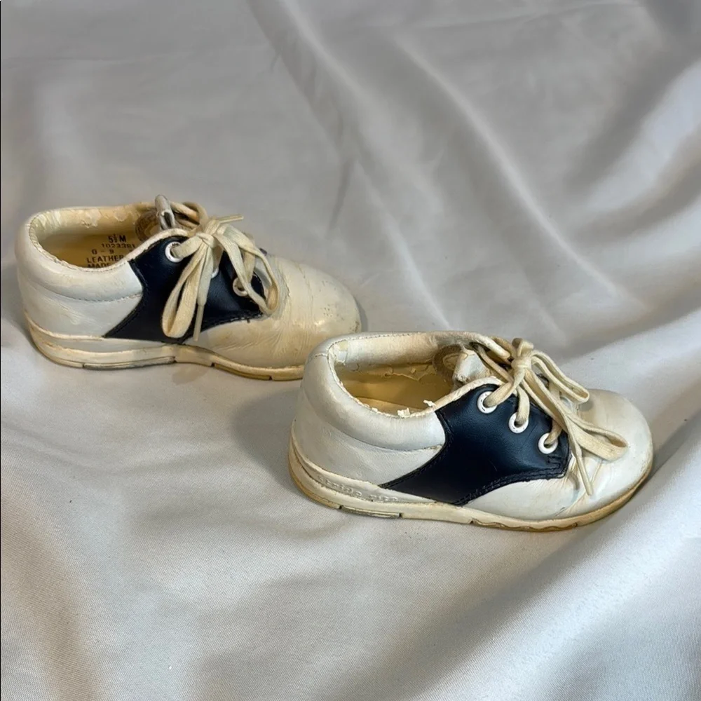 Vintage Stride Rite, Toddler/Baby Walking Saddle Shoes, Navy/White, sz 5 1/2 M